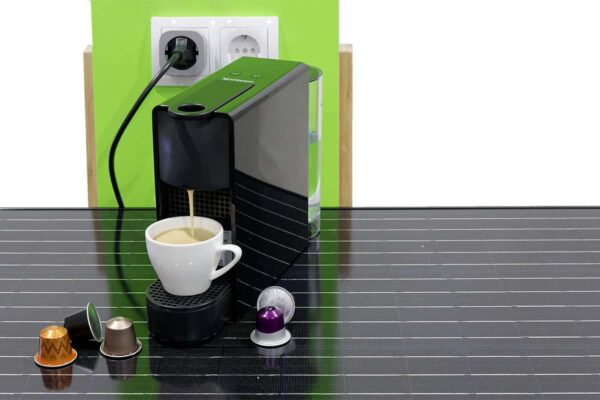 Powerstream-SmartPlug-mit-Kaffeemaschine-1200x800